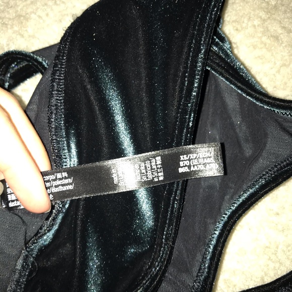 🤩PINK Victoria Secret Velvet Green Bra - Picture 4 of 4
